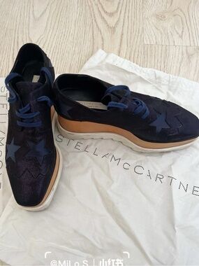 Stella McCartney Elyse Navy Glitter Platform Lace-Up Sneakers with Star